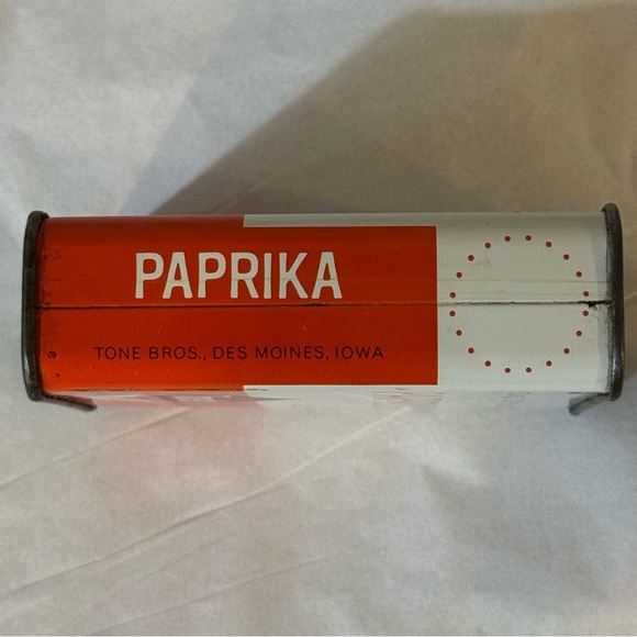 Tone’s Paprika Tin. Made in Des Moines, IA - Picture 3 of 10